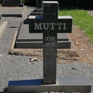 BRUSS Irene 1908-2004