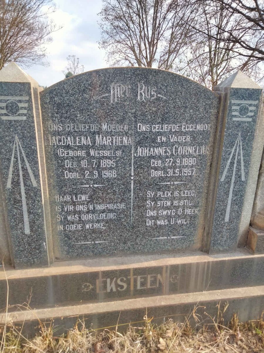 EKSTEEN Johannes Cornelius 1880-1957 & Magdalena Martiena WESSELS 1895-1968