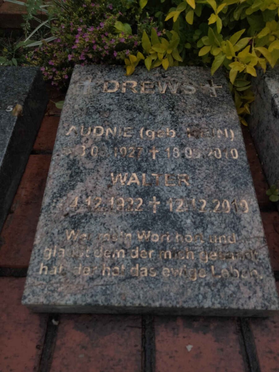 DREWS Walter 1922-2019 &amp; Audnie HEIN 1927-2010