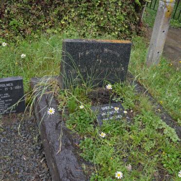 VALENTINE Sheila nee HOLMES :: HOLMES Sa?