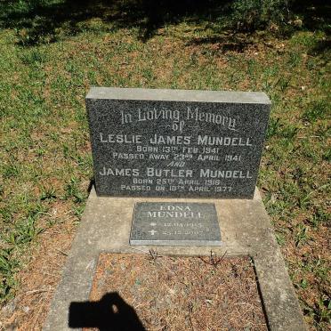 MUNDELL Leslie James 1941-1941 :: MUNDELL James Butler 1916-1977 :: MUNDELL Edna 1915-2007