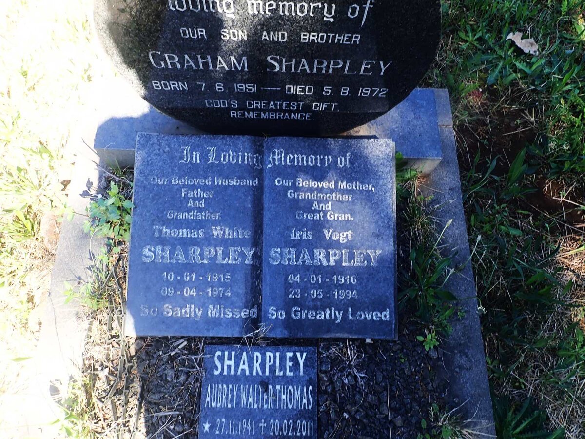 SHARPLEY Thomas White 1915-1974 &amp; Iris Vogt 1916-1994