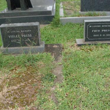 PRESS Violet -July 1974 :: PRESS Fred -1993