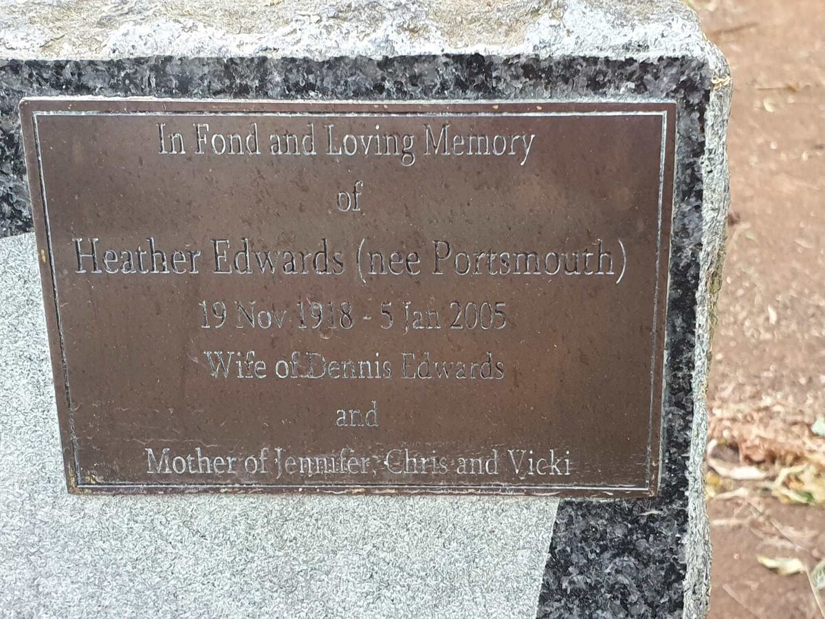 EDWARDS Heather nee PORTSMOUTH 1918-2005