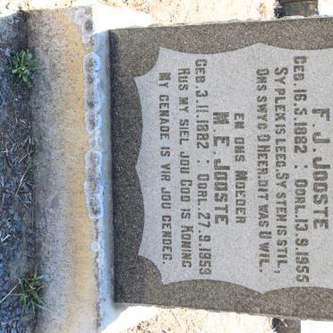 JOOSTE F.J. 1882-1955 &amp; M.E. 1882-1959
