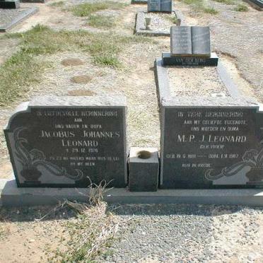 LEONARD Jacobus Johannes  -1976 &amp; M.P.J. VYWER 1891-1967