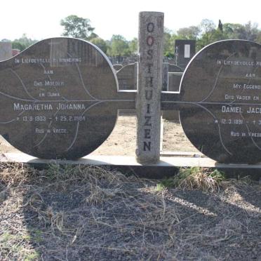 OOSTHUIZEN Daniel Jacobus 1891-1975 &amp; Magaretha Johanna 1903-1984