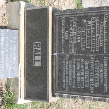 RALL Stephanus Jacobus Johannes  1884-1948 &amp; Margaret Elizabeth HATTINGH 1888-1963 :: RALL Stephanus Martin Luther 1917-1988