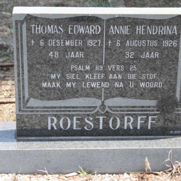 ROESTORFF Thomas Edward -1927 &amp; Annie Hendrina -1926