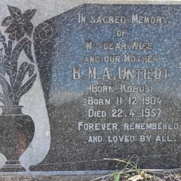 UNTIEDT Max 1900-1997 &amp; B.M.A. KOBUS 1904-1957