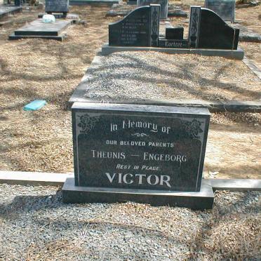 VICTOR Theunis &amp; Engeborg