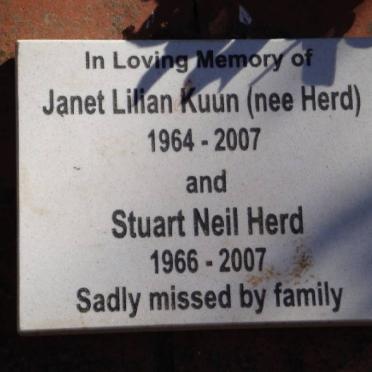 KUUN Janet Lillian nee HERD 1964-2007 :: HERD Stuart Neil 1966-2007