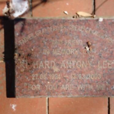 LEE Richard Anthony 1924-2003