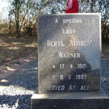 WARNER Beryl Audrey 1921-1997