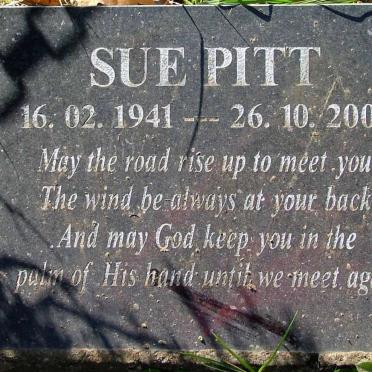 PITT Sue 1941-2000
