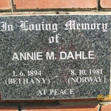 DAHLE Annie M. 1894-1981