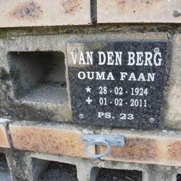 BERG Faan, van den 1924-2011