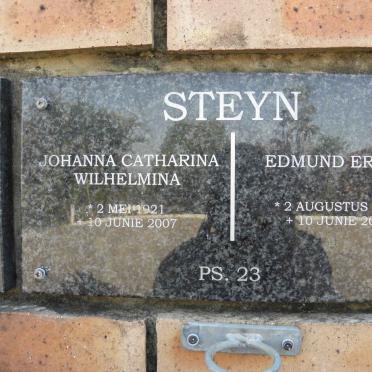 S - Surnames :: Vanne - S