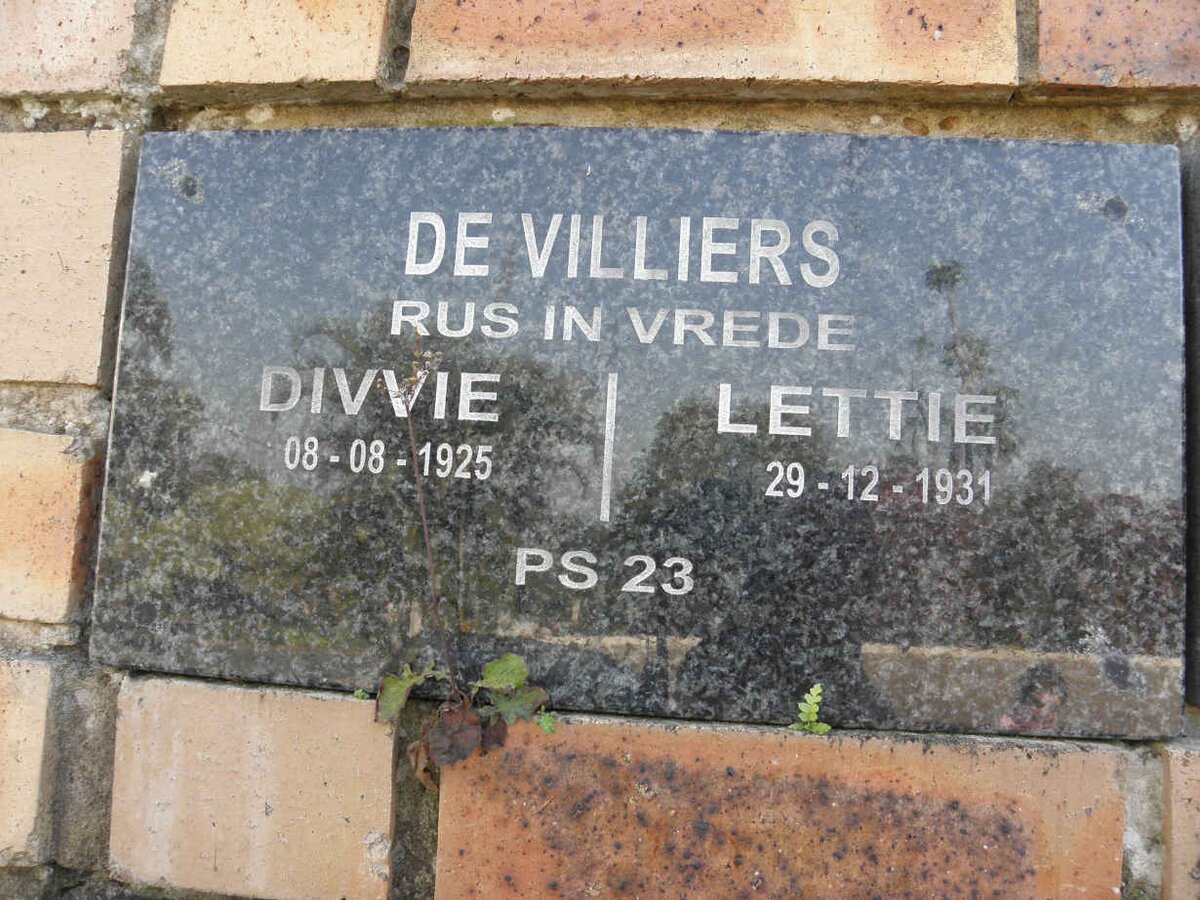 VILLIERS Divvie, de -1925 &amp; Lettie -1931