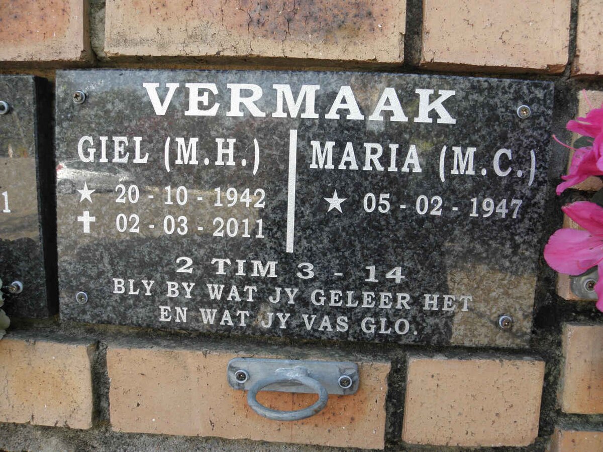 VERMAAK M.H. 1942-2011 &amp; M.C. 1947-
