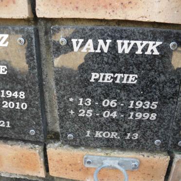 WYK Pietie, van 1935-1998