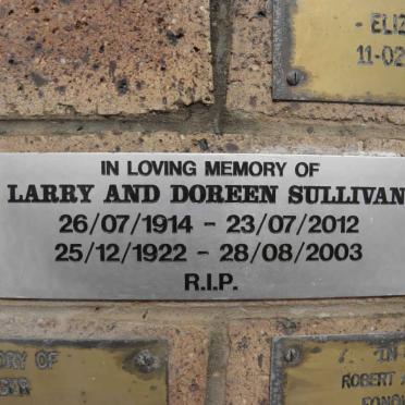 SULLIVAN Larry 1914-2012 &amp; Doreen 1922-2003
