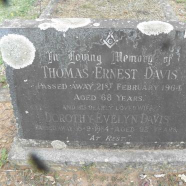 DAVIS Thomas Ernest -1964 &amp; Dorothy Evelyn -1984
