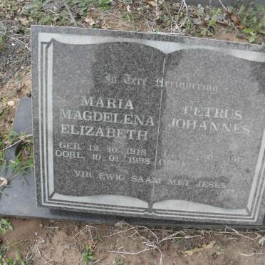 ? Petrus Johannes 1917- &amp; Maria Magdalena Elizabeth 1918-1998