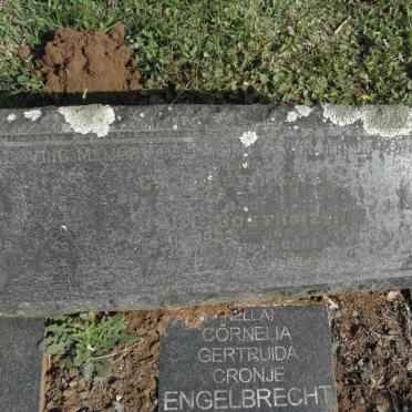 OOSTHUIZEN G.?. 1887-1969 &amp; J.J.L. 1893-1968 :: ENGELBRECHT Cornelia Gertruida nee CRONJE 1905-1998
