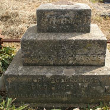 R - Vanne :: Surnames - R