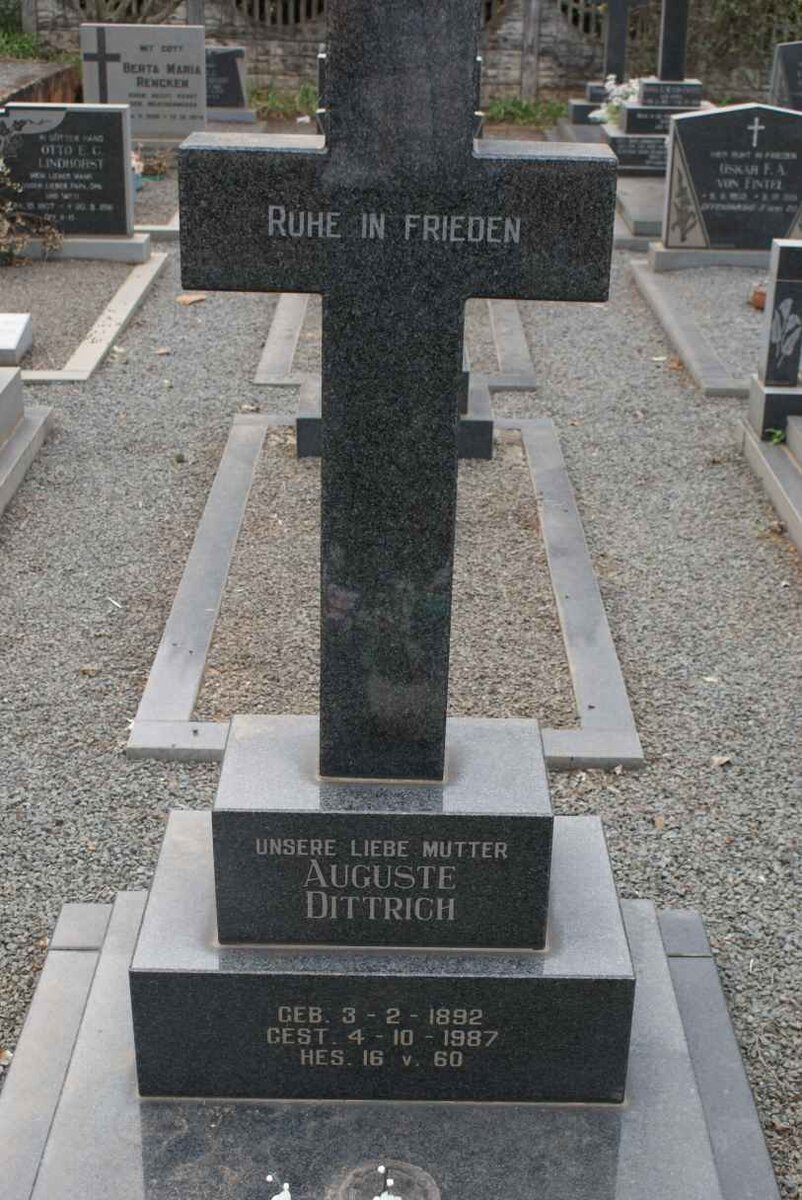 DITTRICH Auguste 1892-1987