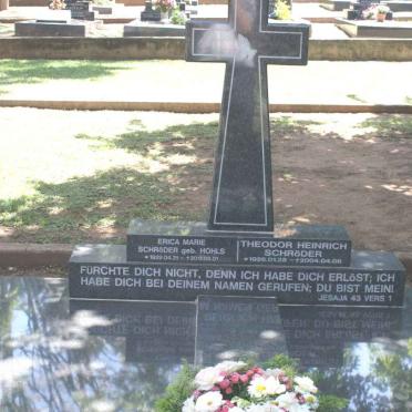 SCHRODER Theodor Heinrich 1926-2004 &amp; Erica Marie HOHLS 1928-2011