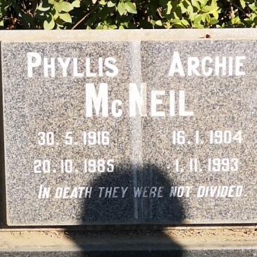 MCNEIL Archie 1904-1993 &amp; Phyllis 1916-1985