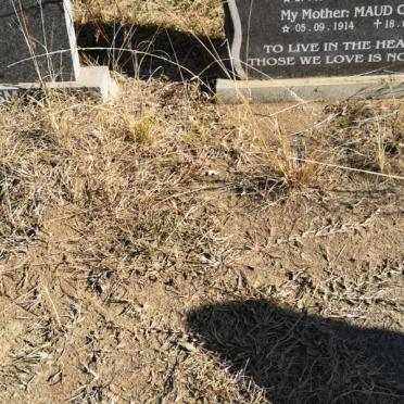 SMITH Robert, EARLE 1910-  &amp; Maud 1914-