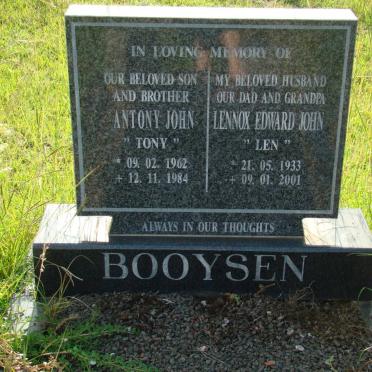 BOOYSEN Lennox Edward John 1933-2001 :: BOOYSEN Antony John 1962-1984