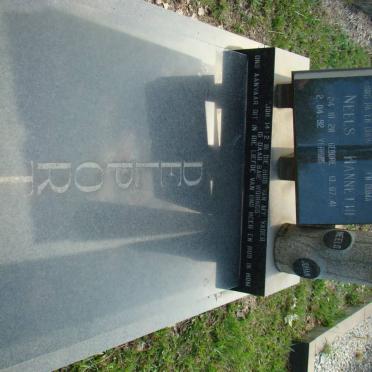 DELPORT Neels 1928-1992 &amp; Hannetjie 1941-