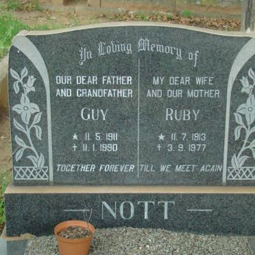 NOTT Guy 1911-1990 &amp; Ruby 1913-1977