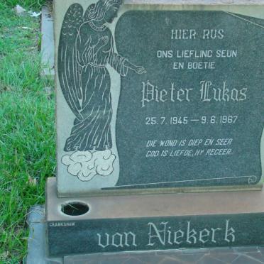 NIEKERK Pieter Lukas, van 1945-1967