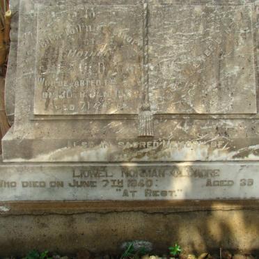 OLDACRE E. -1934 ::  OLDACRE Lionel Norman -1940