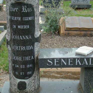 SENEKAL Johanna Gertruida Dorethea 1941-1991