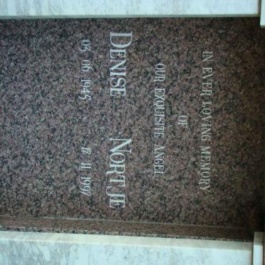 NORTJE Denise 1945-1997