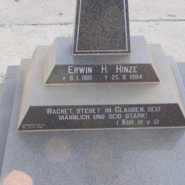 HINZE Erwin H. 1916-1994