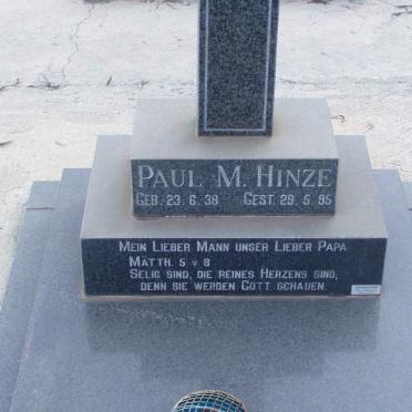 HINZE Paul M. 1938-1995
