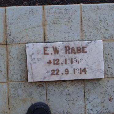 R - Vanne :: Surnames - R