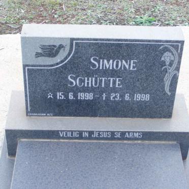 SCHUTTE Simone 1998-1998