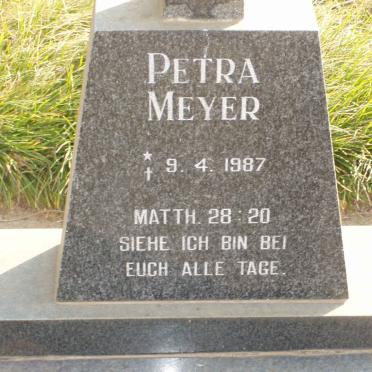 MEYER Petra 1987-1987