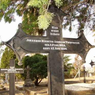 T - Vanne :: Surnames - T