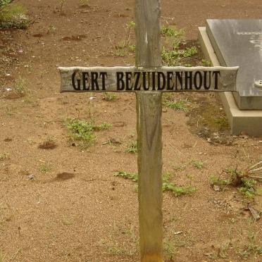 BEZUIDENHOUT Gert