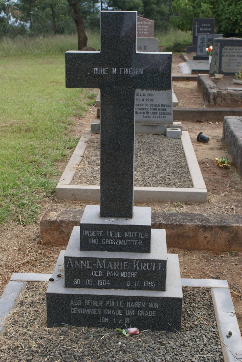 KRULL Anne-Marie nee PAKENDORF 1904-1995