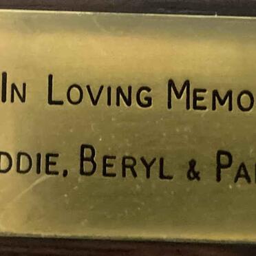 CARR Eddie :: CARR Beryl :: CARR Pam